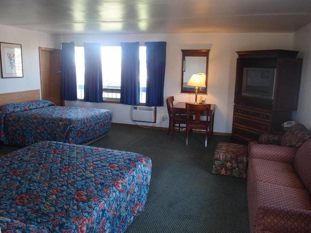Oasis Motel 2*